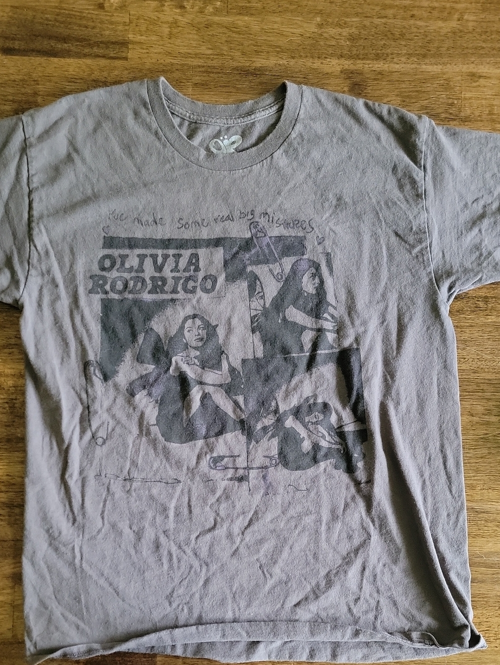 OP Olivia Rodrigo Graphic Short Sleeve Tee - Gray